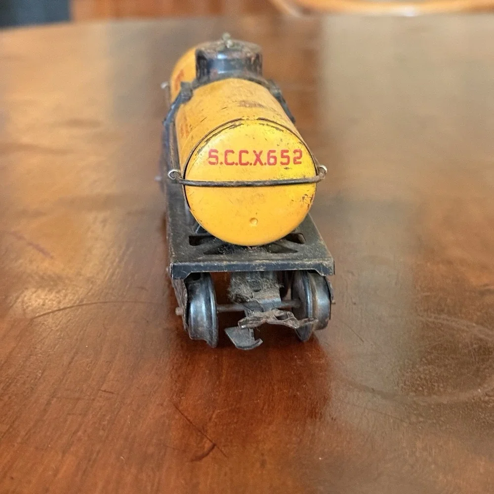 Vintage Marx O Gauge Shell Oil SCCX 652 Yellow Tin Litho Tank Car Train